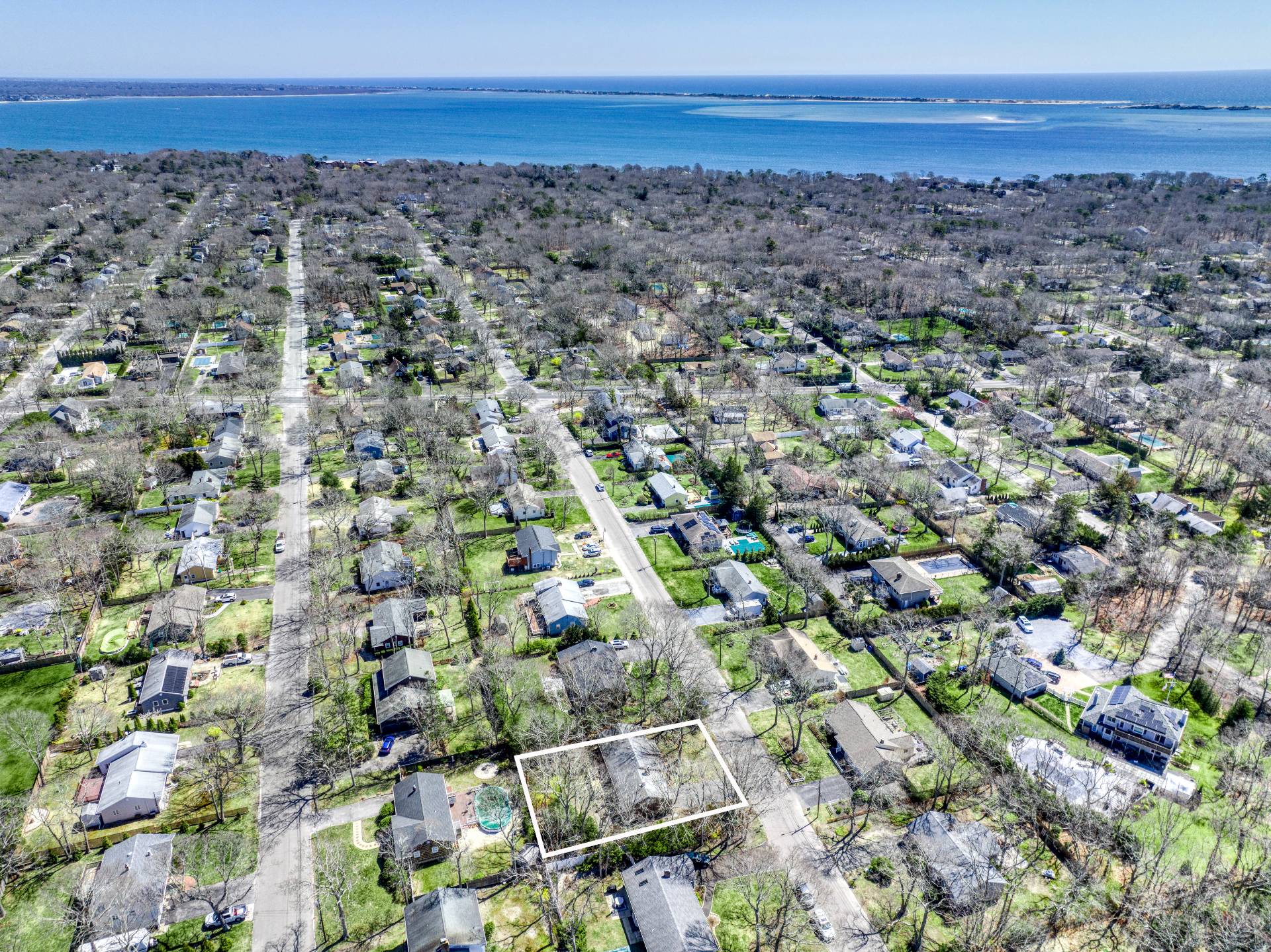 16 Yale Drive Hampton Bays, NY 11946 - Photo 3 of 12