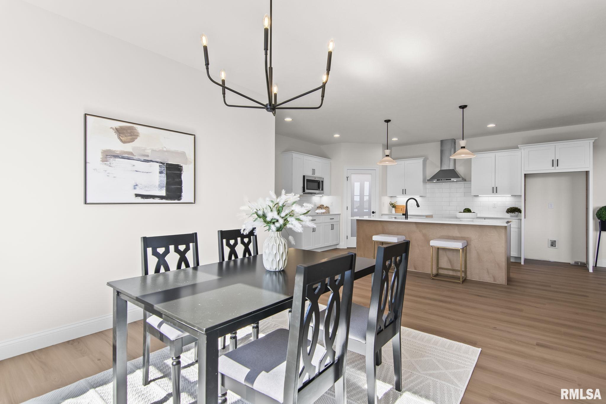 421 Sundown Lane Chatham, IL 62629 - Photo 14 of 34