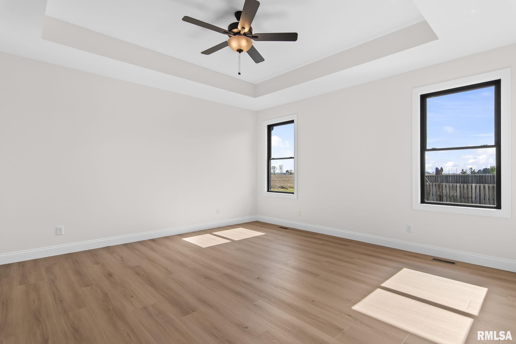 421 Sundown Lane Chatham, IL 62629 - Photo 15 of 34