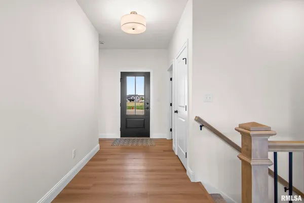 $554,900 | 421 Sundown Lane, Chatham, IL 62629
