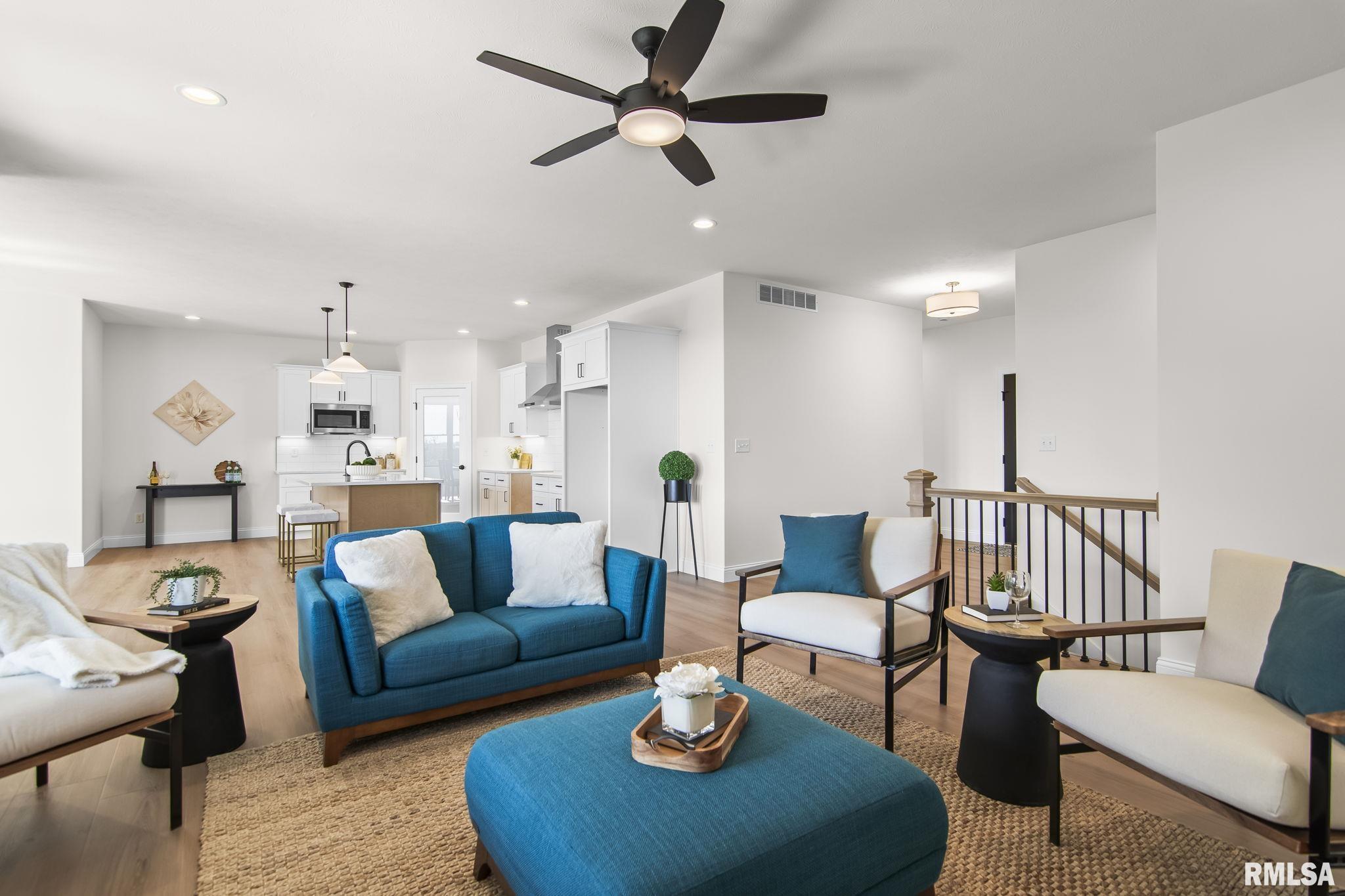 421 Sundown Lane Chatham, IL 62629 - Photo 3 of 34