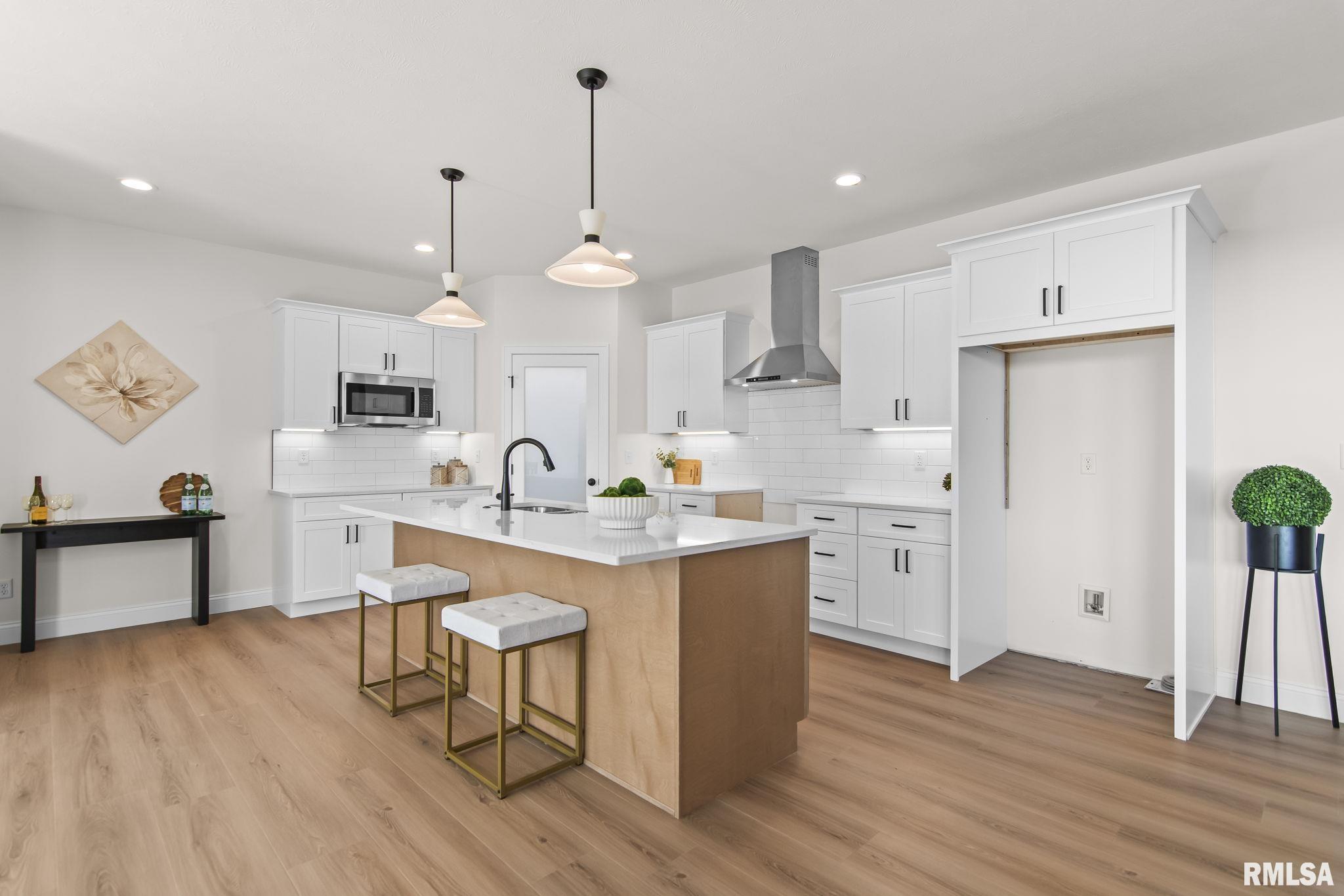 421 Sundown Lane Chatham, IL 62629 - Photo 9 of 34