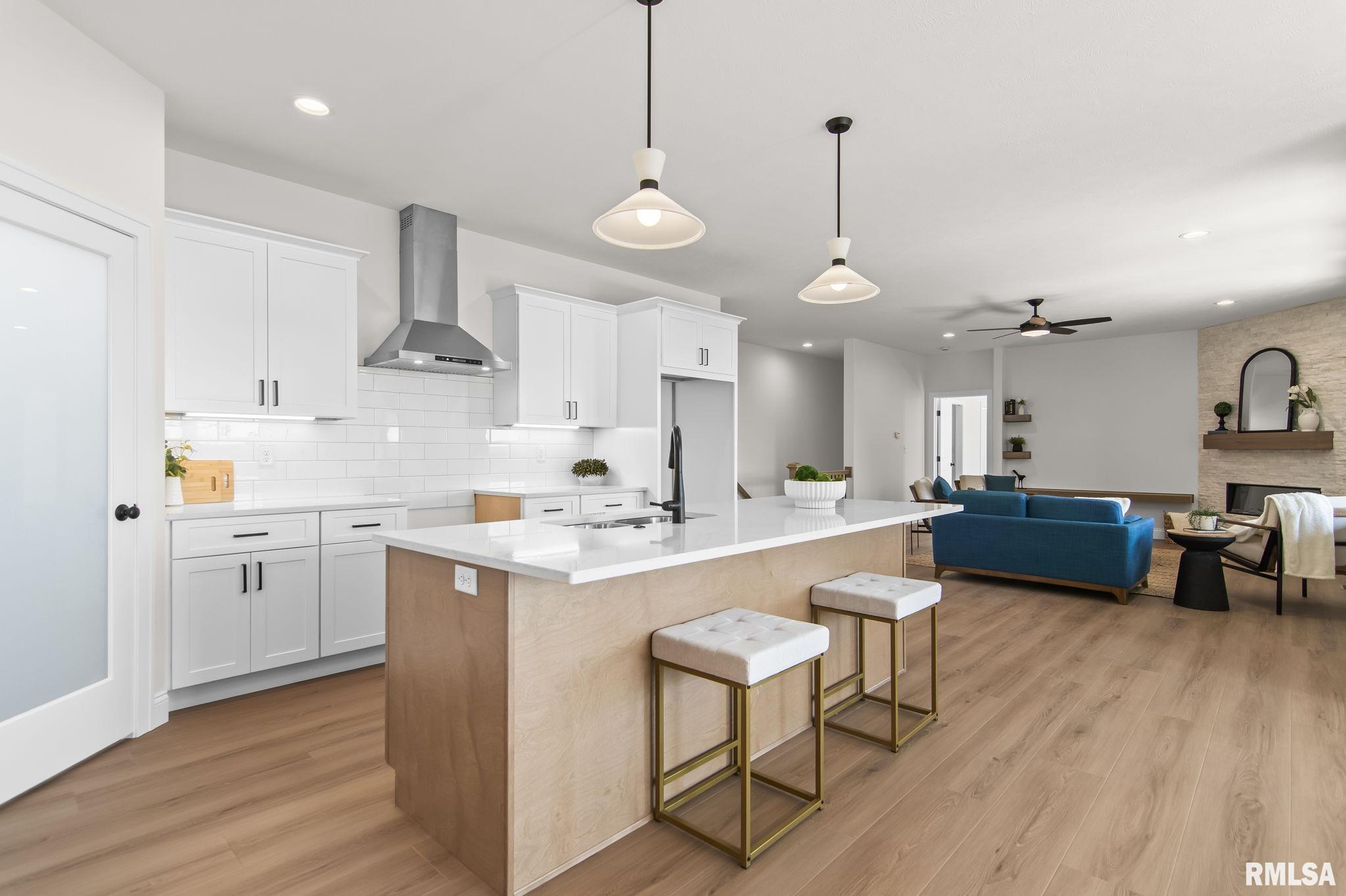 421 Sundown Lane Chatham, IL 62629 - Photo 10 of 34