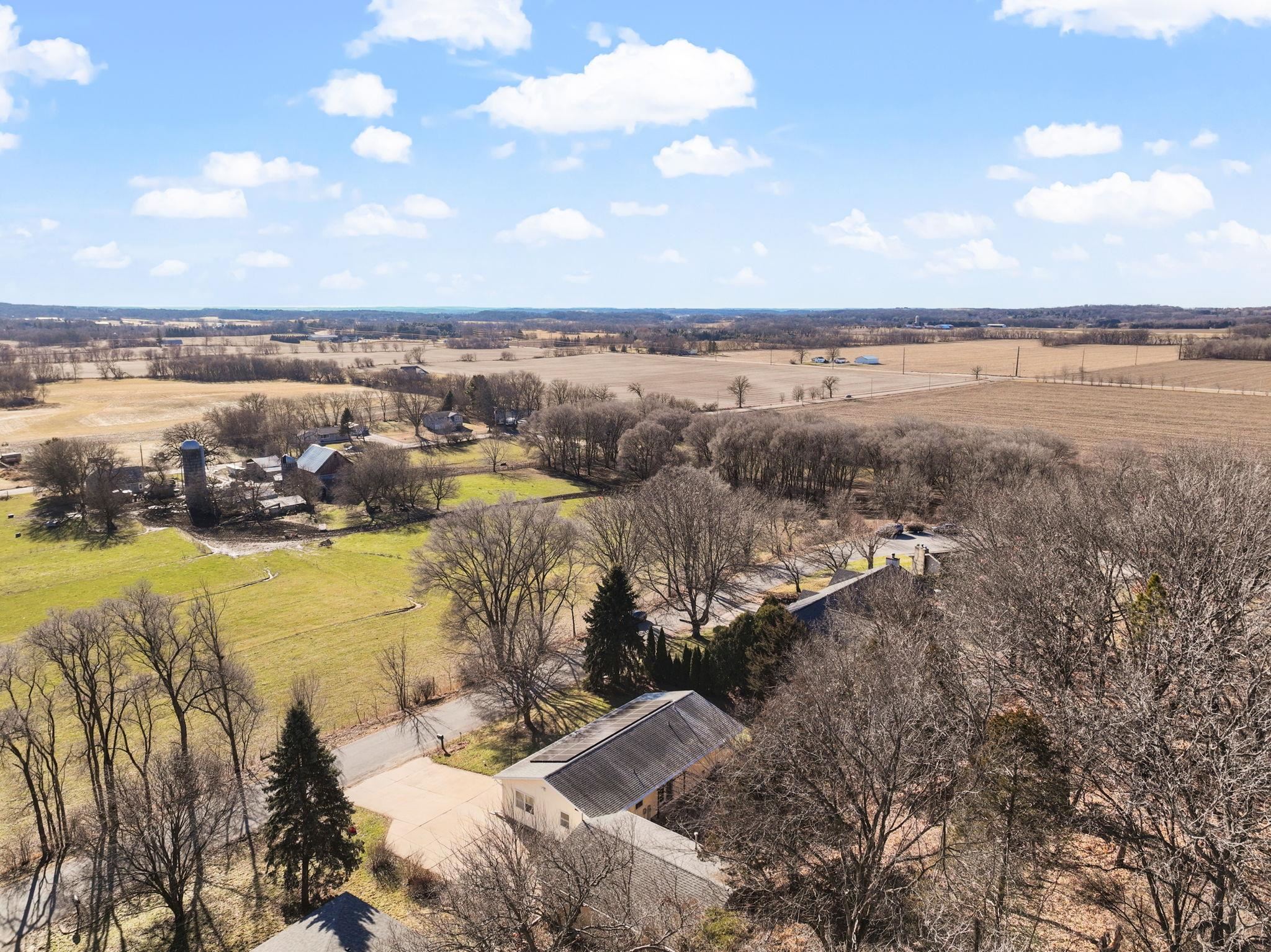 5840 Madsen Circle Oregon, WI 53575 - Photo 7 of 43