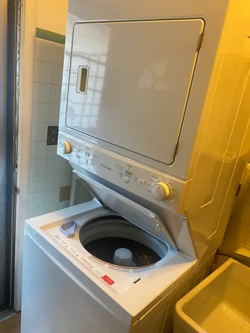 $1,950 | 156 Park Place, Grayslake, IL 60030