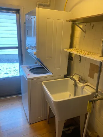 $1,950 | 156 Park Place, Grayslake, IL 60030