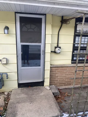 $1,950 | 156 Park Place, Grayslake, IL 60030