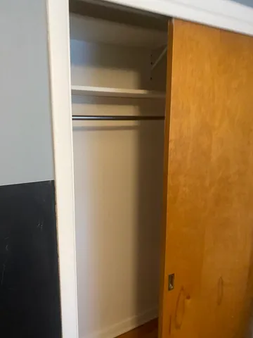 $1,950 | 156 Park Place, Grayslake, IL 60030