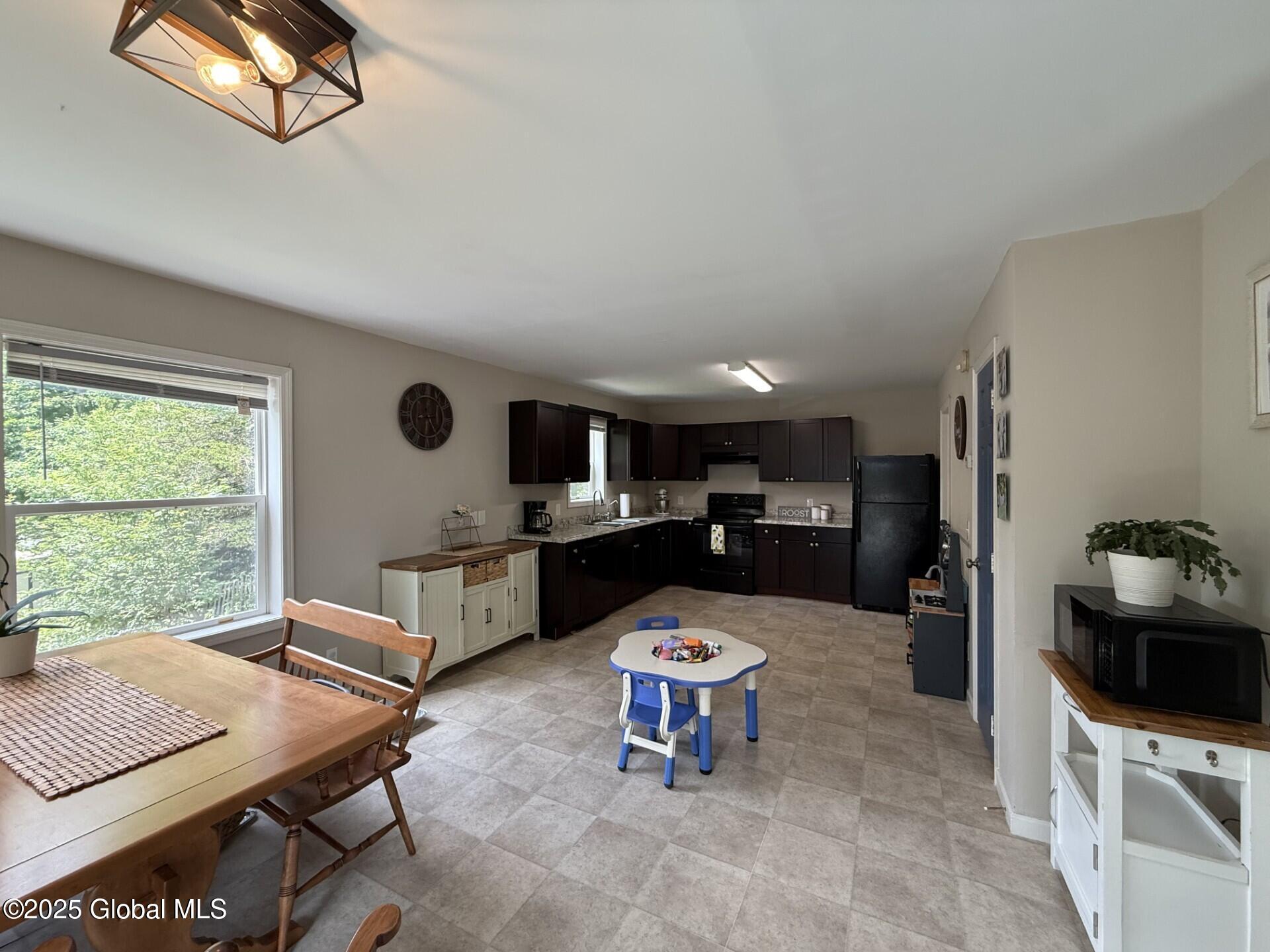 154 Tracey Road Coeymans, NY 12143 - Photo 14 of 21 thumbnail_IMG_1223