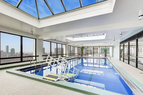 $495,000 | 360 East Randolph Street, Unit 702, Chicago, IL 60601