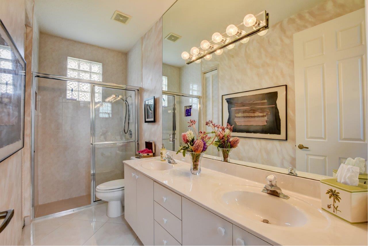 6780 Portside Drive Boca Raton, FL 33496 - Photo 8 of 38 DW 6780 Portside Dr-19