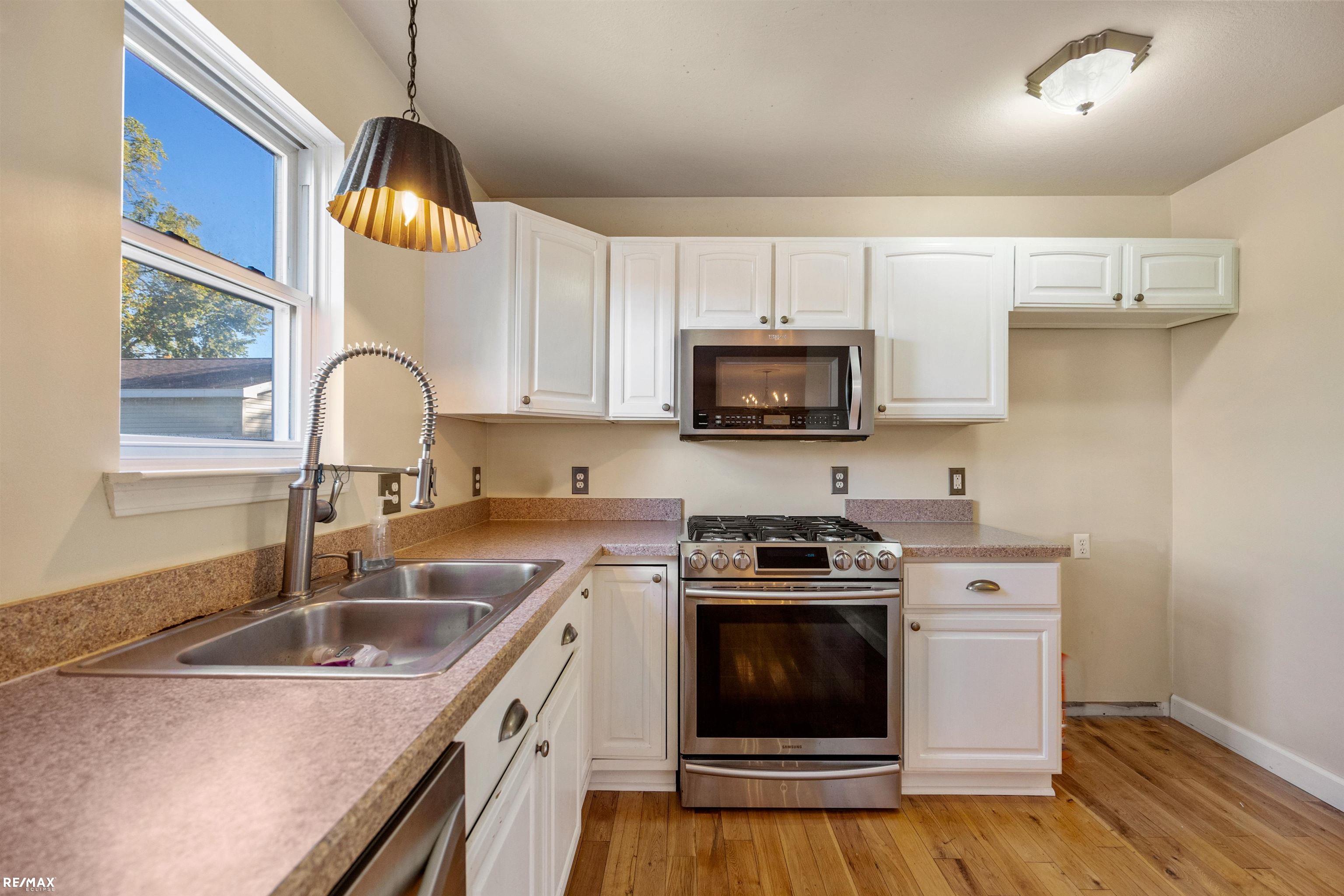 50384 Wear Road Belleville, MI 48111 - Photo 7 of 30 50092256-6.JPG