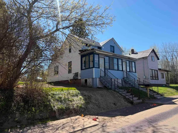 $119,900 | 208 Greenbush Street, Ironwood, MI 49938