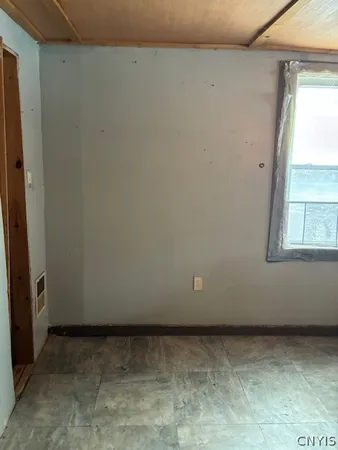 $74,900 | 35 East Main Street, Cortlandville, NY 13101
