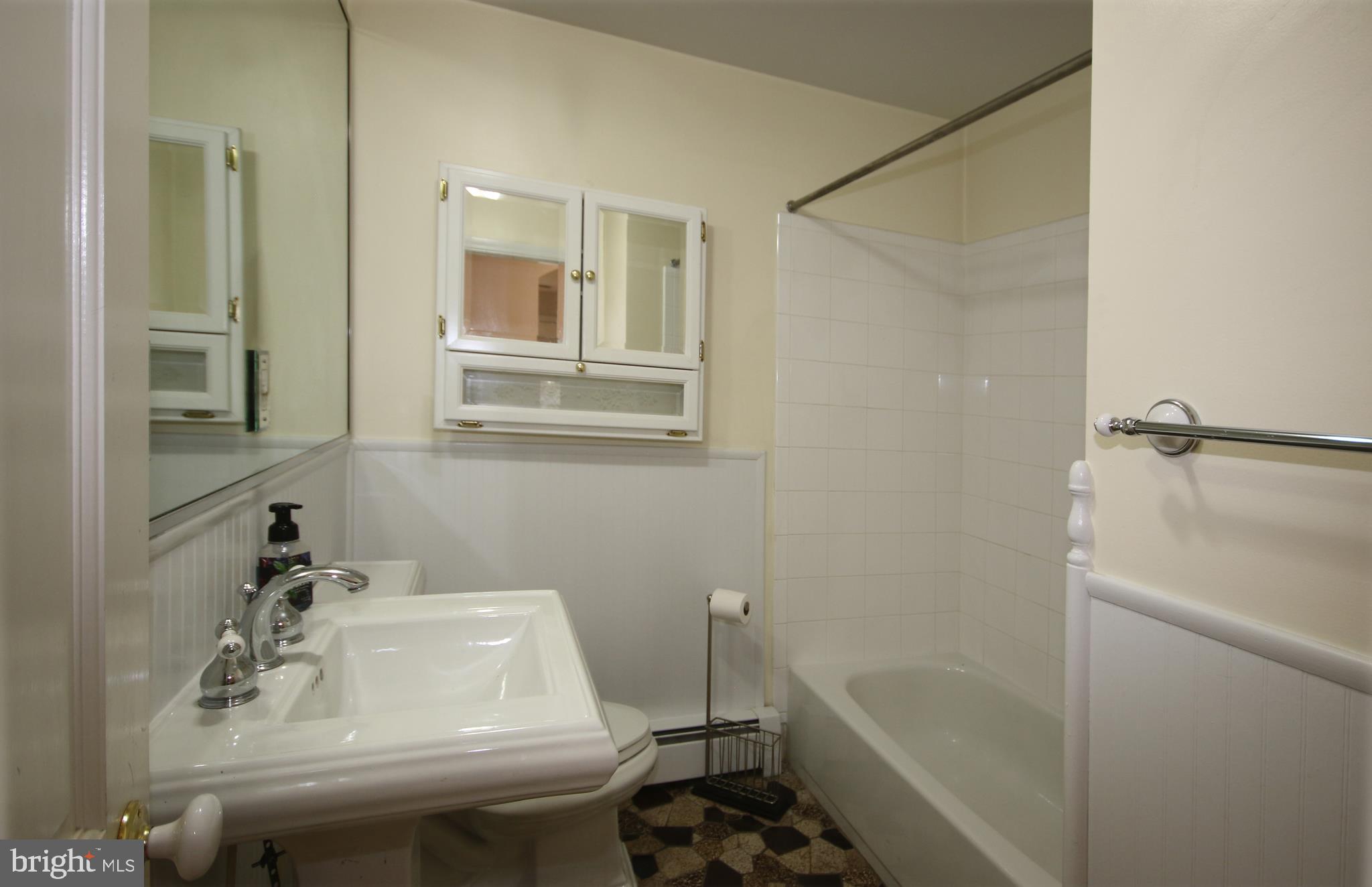 11111 Fort Washington Road Fort Washington, MD 20744 - Photo 20 of 27 Bath Full 2