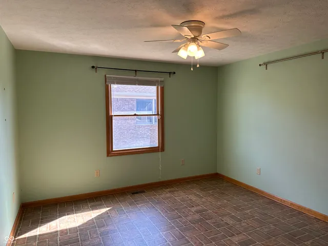 $350,000 | 1139 Brunes Boulevard, Unit 139, Brownsburg, IN 46112