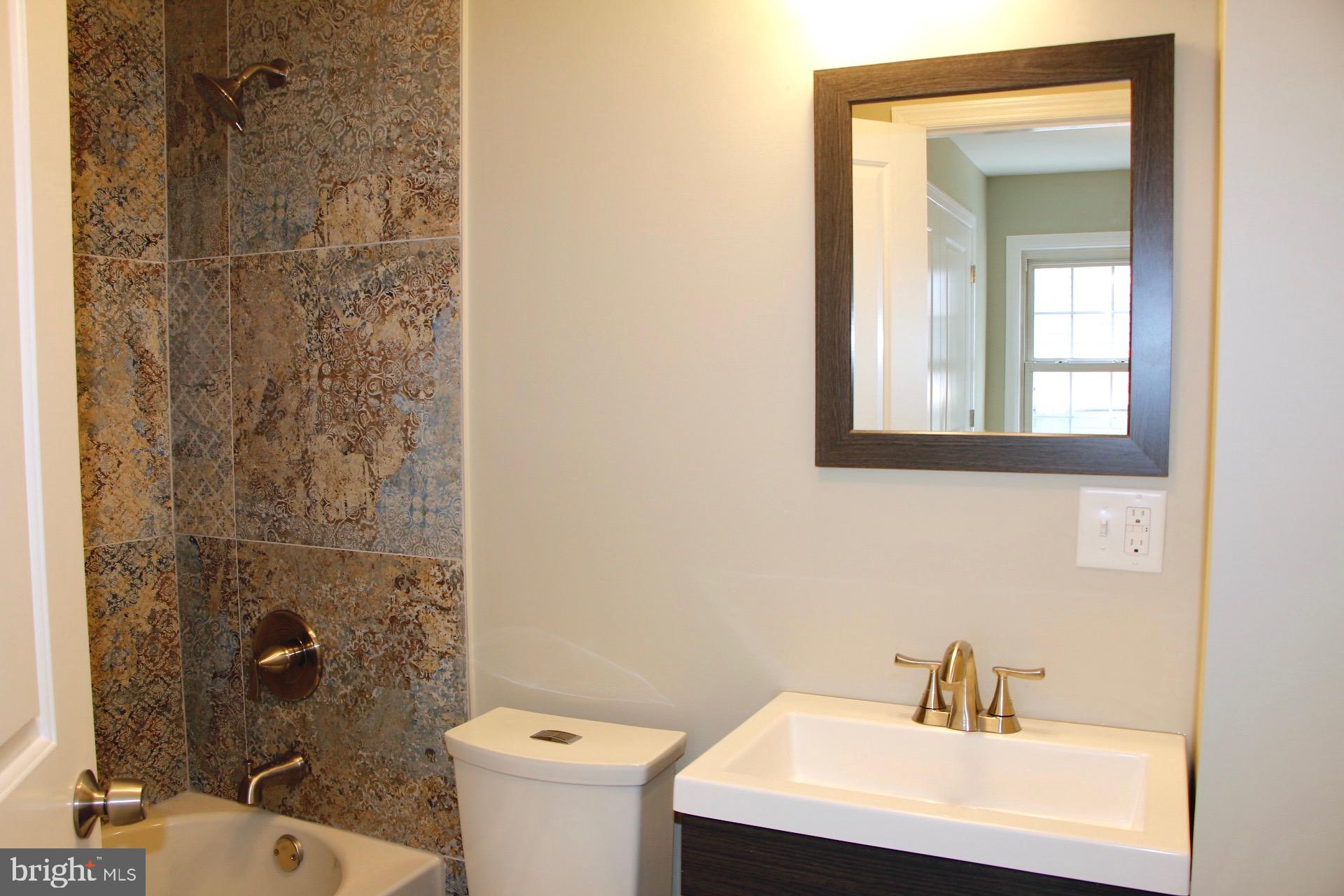 17 West Upper Ferry Road Ewing, NJ 08628 - Photo 8 of 14