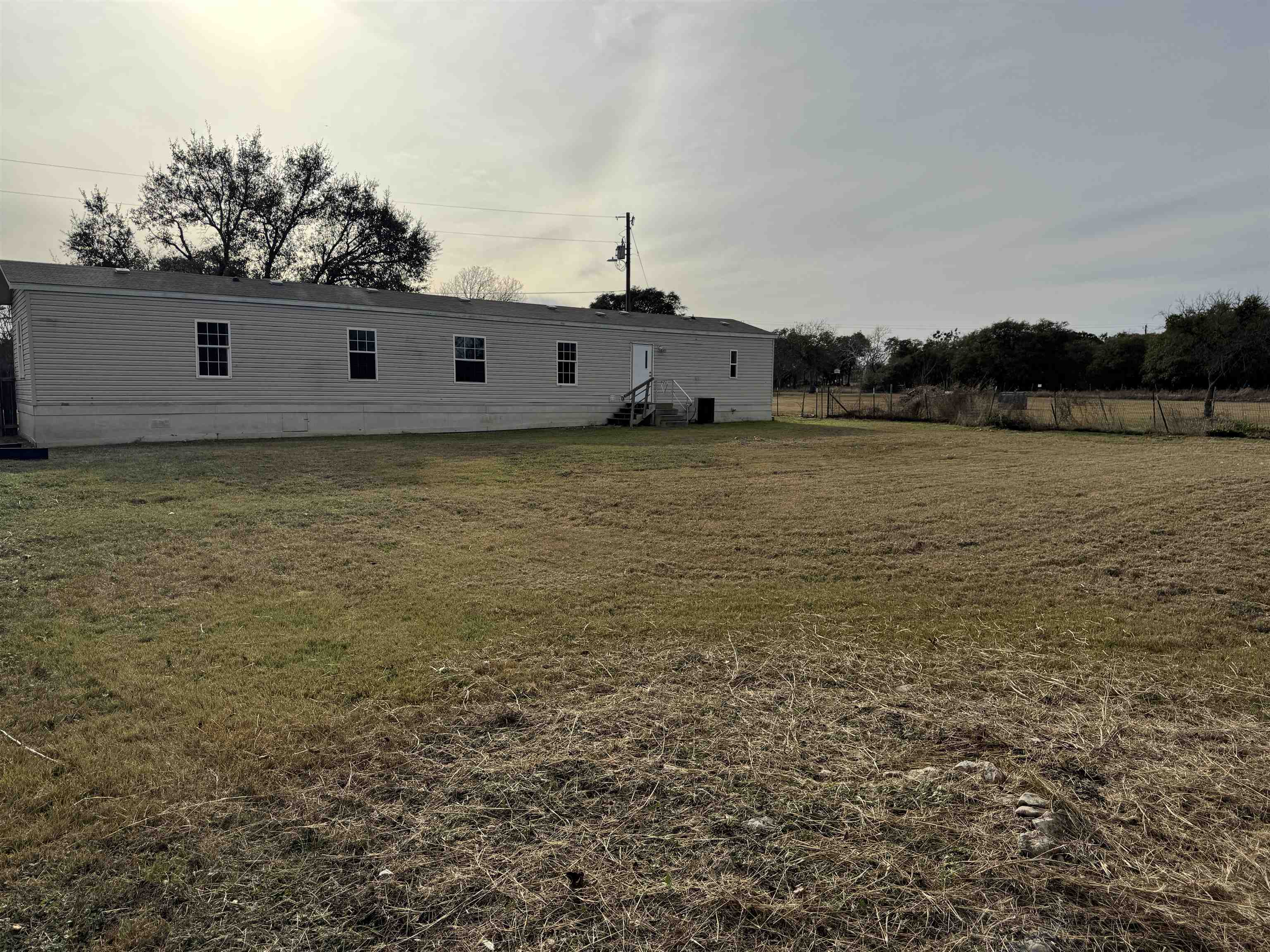 42 Reed Circle Bertram, TX 78605 - Photo 25 of 28 a view of a big room with an ocean view