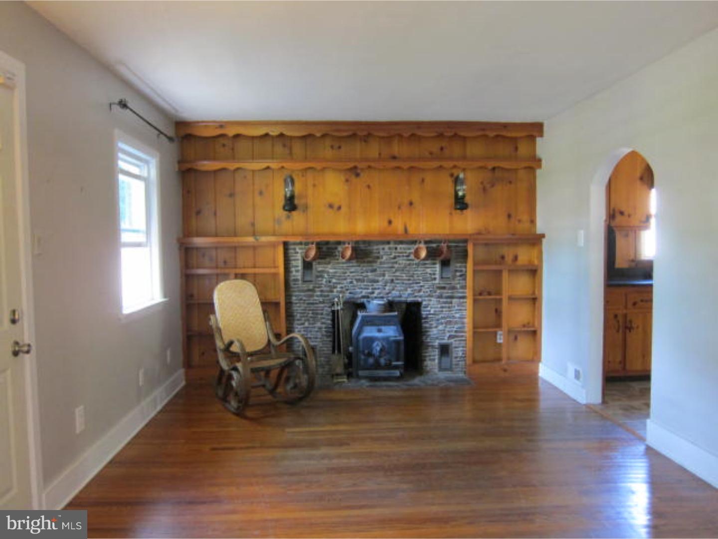 608 Durham Road Newtown, PA 18940 - Photo 2 of 24 Family Room