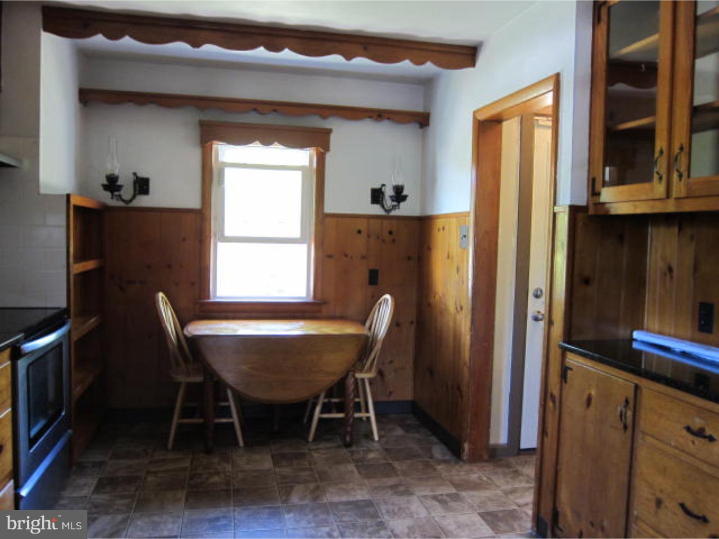 608 Durham Road Newtown, PA 18940 - Photo 6 of 24 Kitchen