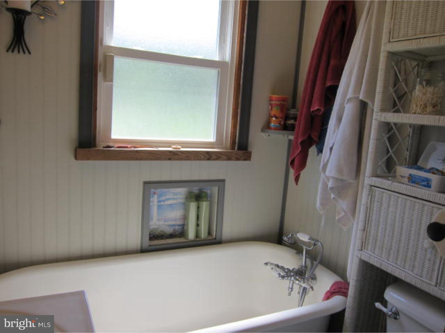 608 Durham Road Newtown, PA 18940 - Photo 9 of 24 Bathroom