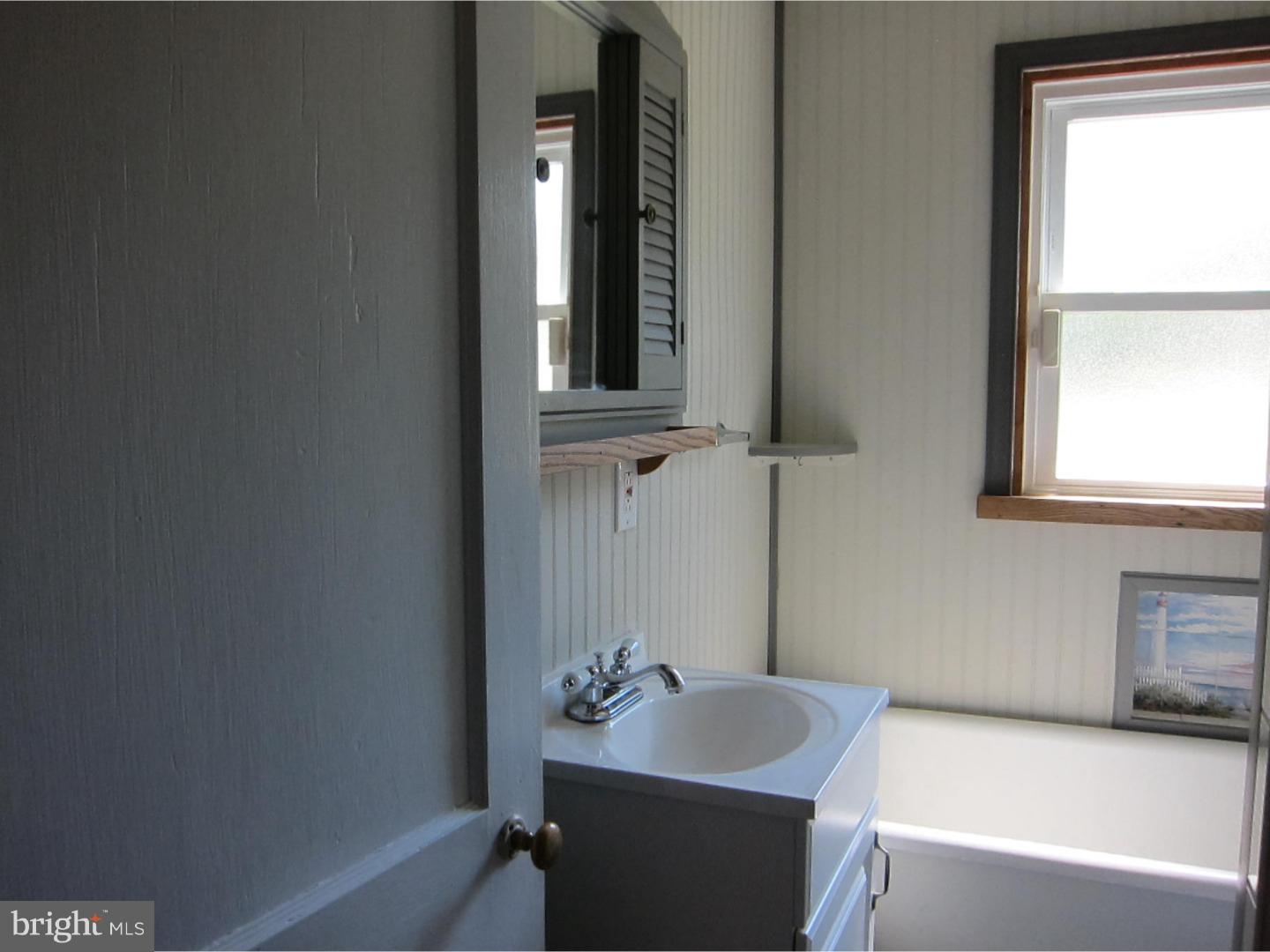 608 Durham Road Newtown, PA 18940 - Photo 10 of 24 Bathroom