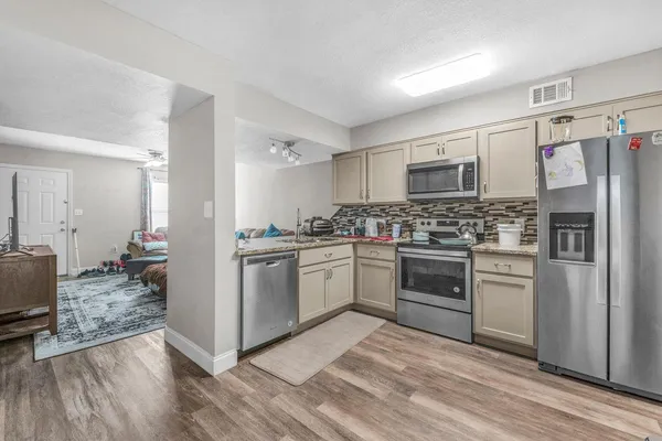 $1,700 | 702 Terrance Court, Unit A, Fort Walton Beach, FL 32547