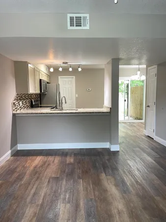$1,700 | 702 Terrance Court, Unit A, Fort Walton Beach, FL 32547
