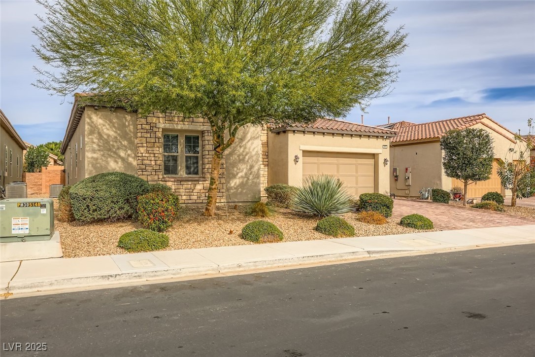 5916 Yellow Ridge Avenue Las Vegas, NV 89131 - Photo 4 of 53