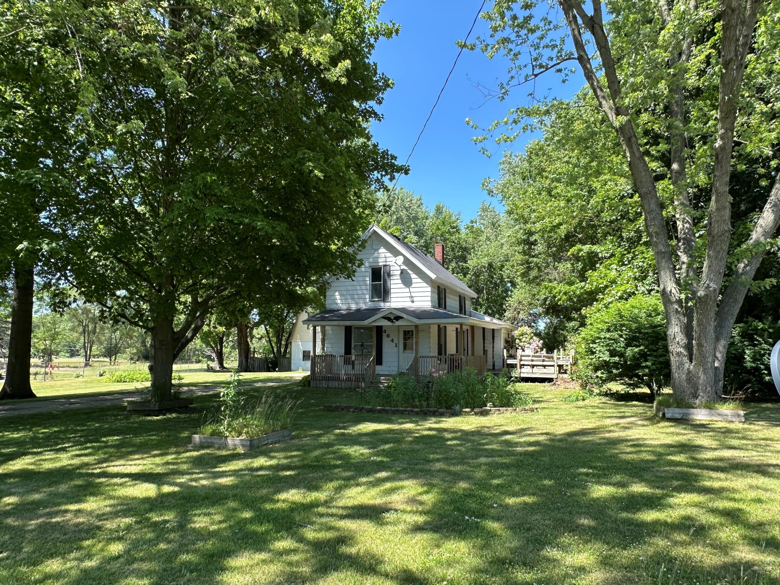 4641 Territorial Road Benton Harbor, MI 49022 - Photo 2 of 20 HH