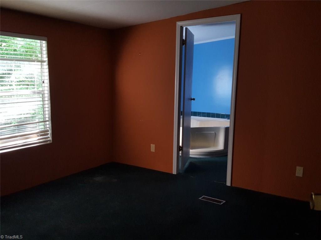 385 Jess Cross Road Lexington, NC 27292 - Photo 12 of 22 Gallery Image 12