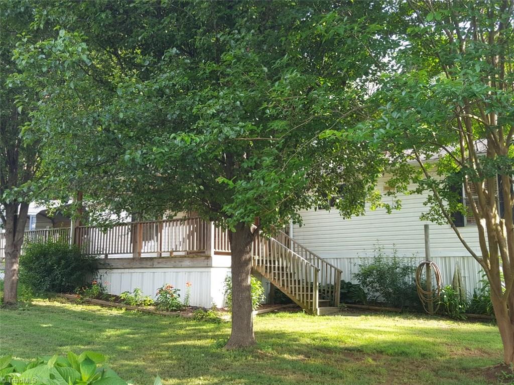 385 Jess Cross Road Lexington, NC 27292 - Photo 4 of 22 Gallery Image 4