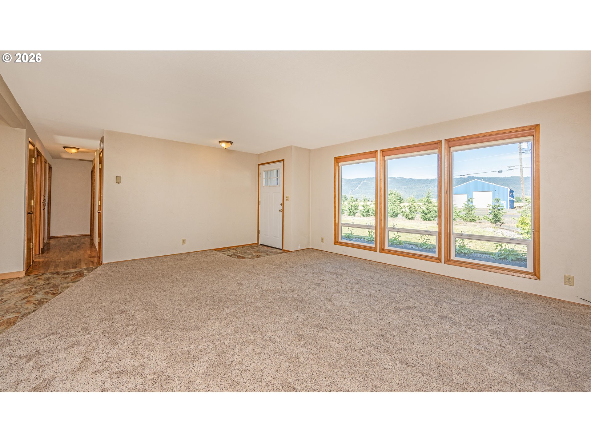 91404 North Coburg Road Eugene, OR 97408 - Photo 5 of 36