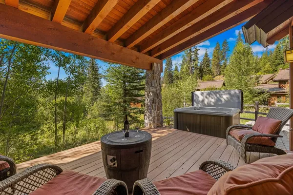 $1,295,000 | 95 Golden Bar Court, Donnelly, ID 83615