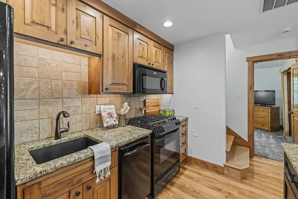 $1,295,000 | 95 Golden Bar Court, Donnelly, ID 83615