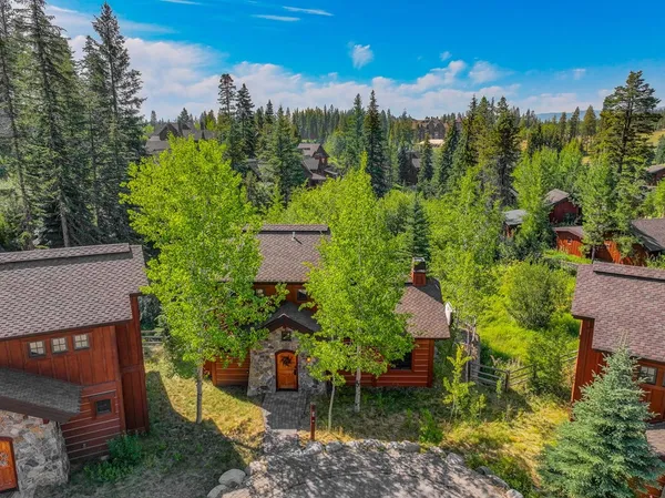 $1,295,000 | 95 Golden Bar Court, Donnelly, ID 83615
