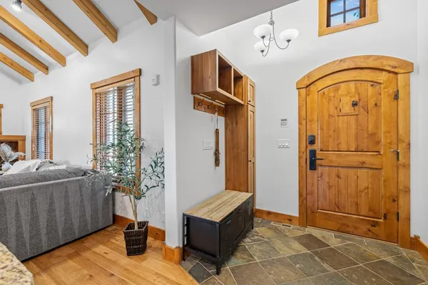 $1,295,000 | 95 Golden Bar Court, Donnelly, ID 83615