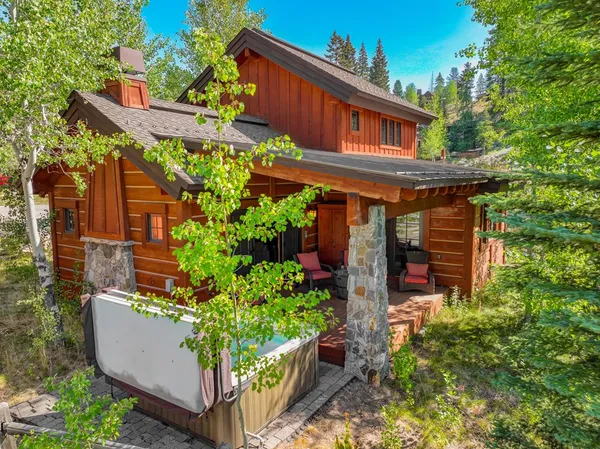 $1,295,000 | 95 Golden Bar Court, Donnelly, ID 83615