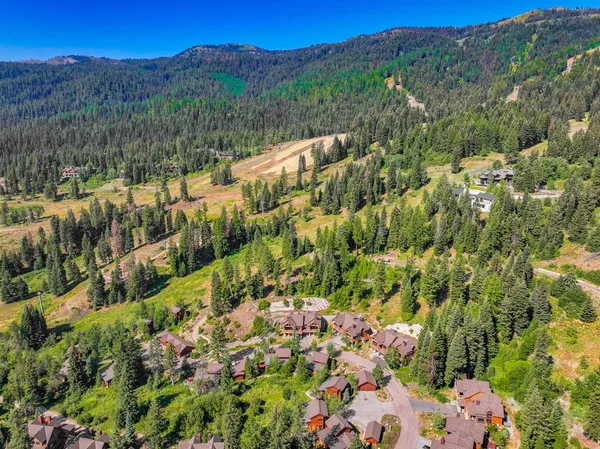 $1,295,000 | 95 Golden Bar Court, Donnelly, ID 83615