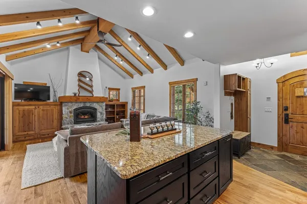 $1,295,000 | 95 Golden Bar Court, Donnelly, ID 83615