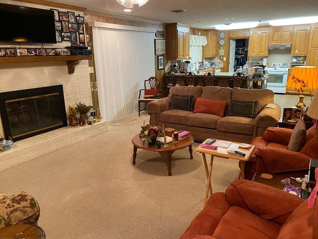 9126 Magnolia Progress Road Magnolia, MS 39652 - Photo 2 of 38 Family Room