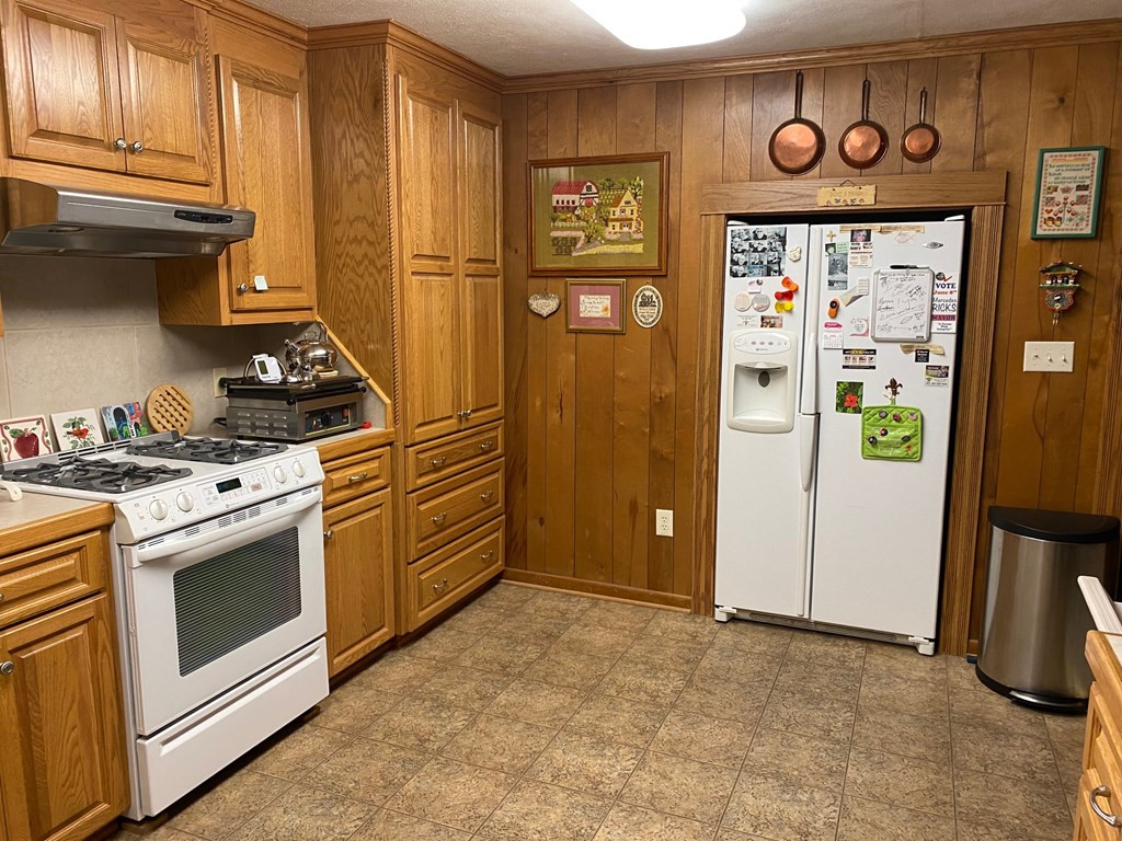 9126 Magnolia Progress Road Magnolia, MS 39652 - Photo 3 of 38 Kitchen