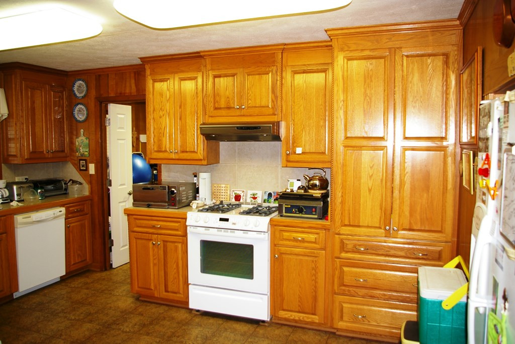 9126 Magnolia Progress Road Magnolia, MS 39652 - Photo 5 of 38 Kitchen