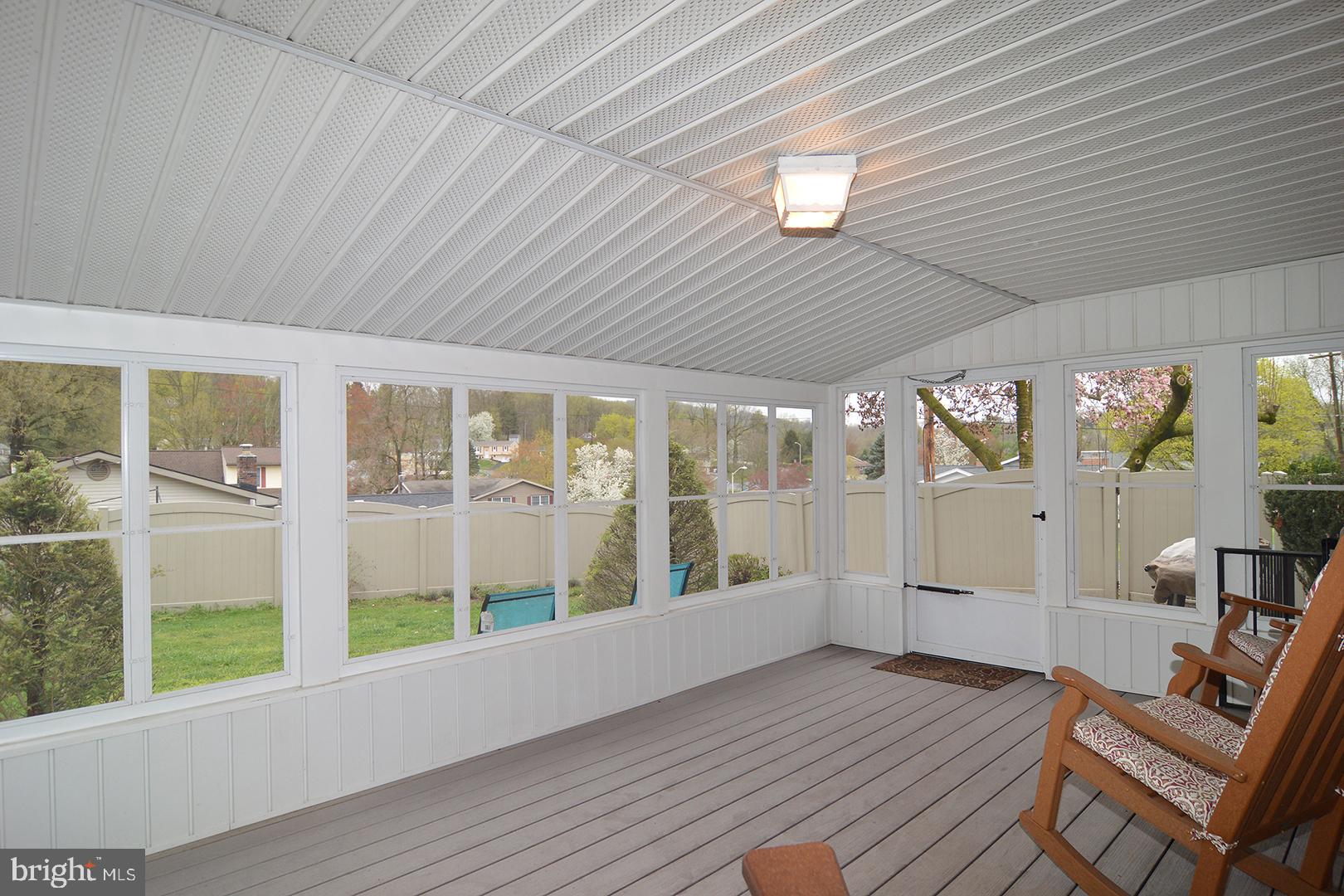 331 Scenic Drive Reading, PA 19607 - Photo 29 of 35