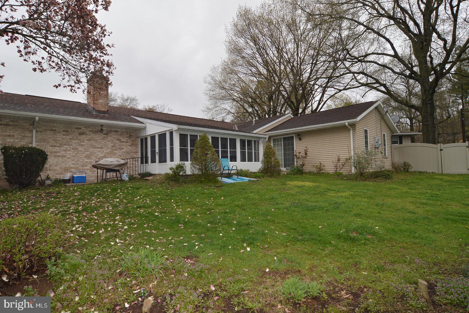 331 Scenic Drive Reading, PA 19607 - Photo 34 of 35
