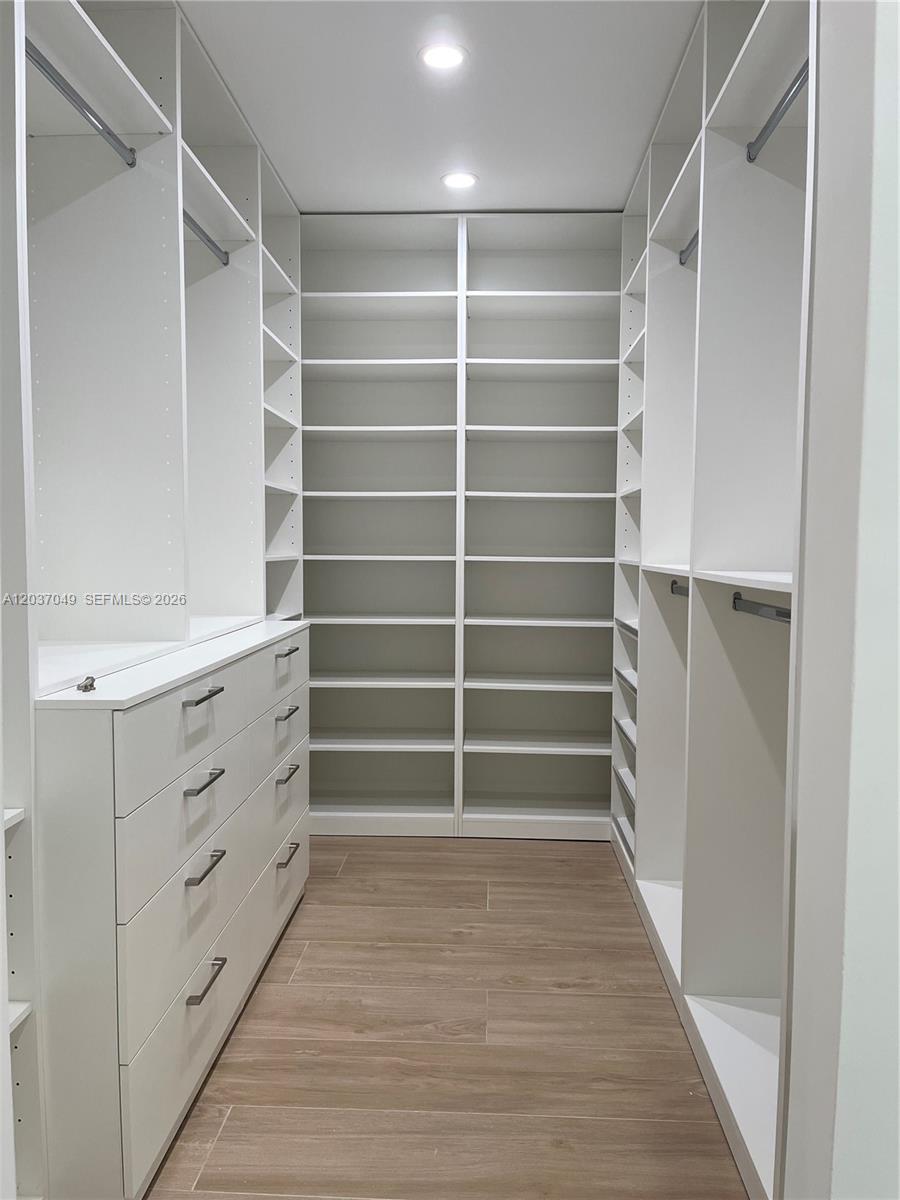 8885 Southwest 76th Terrace Miami, FL 33173 - Photo 5 of 8