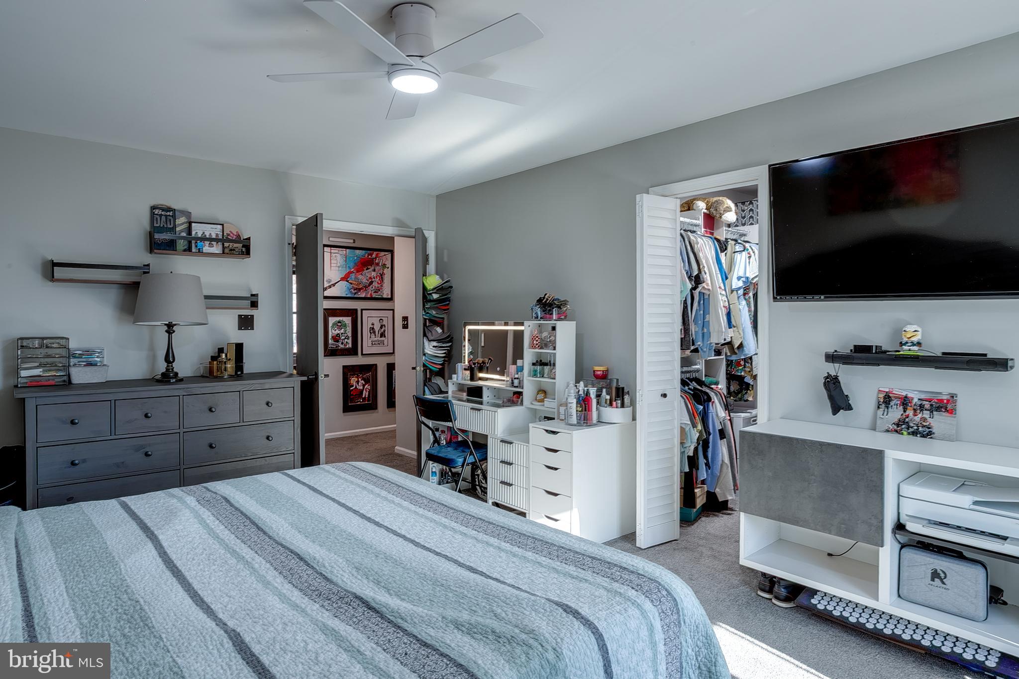3 Crofton Commons Cherry Hill, NJ 08034 - Photo 16 of 24 a room with a bed and a flat screen tv