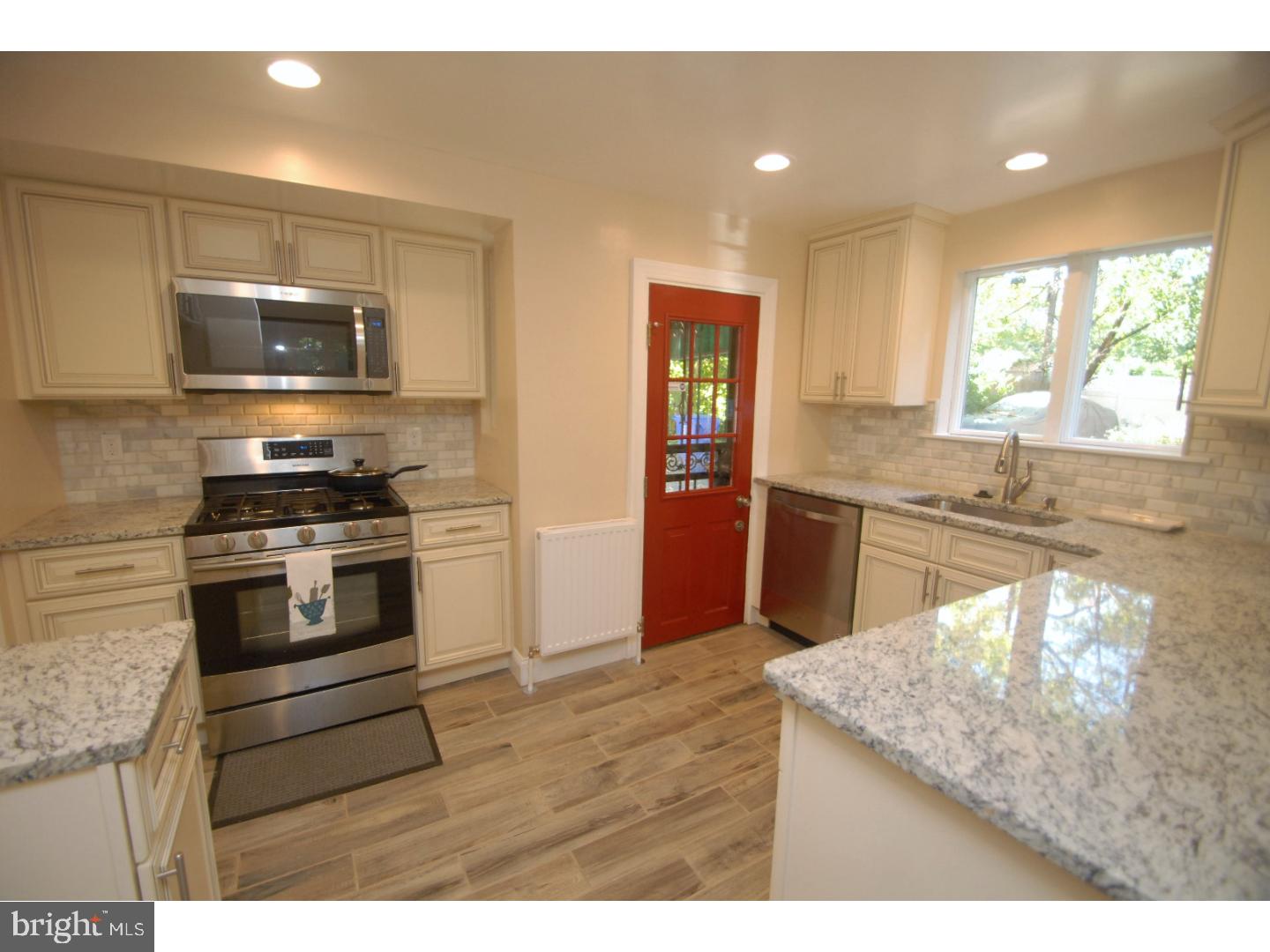 430 Longfellow Road Wyncote, PA 19095 - Photo 5 of 20 Kitchen