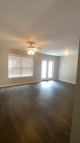 a view of empty room with window