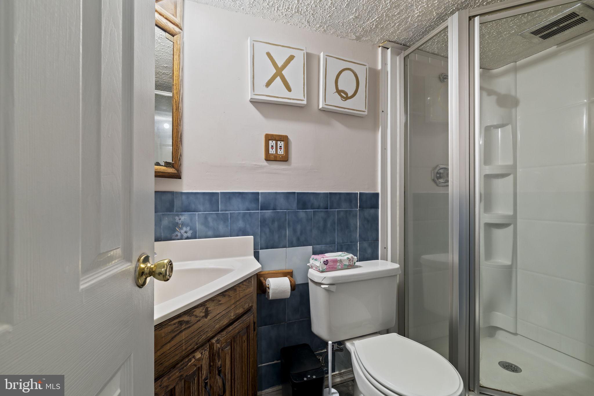 111 Hemmings Way Lawnside, NJ 08045 - Photo 22 of 33
